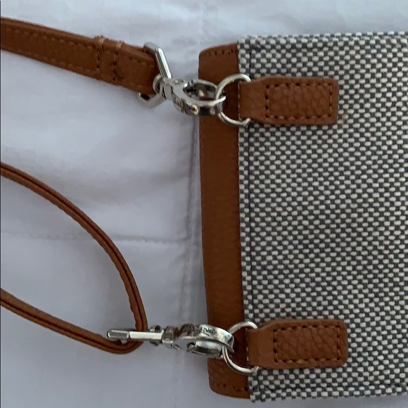 Thirty-One Wallet - Picture 4 of 5